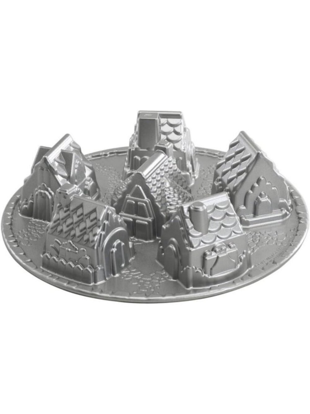 Cozy Village Gingerbread House Mold, 6-Cup Bakeware for Holiday Treats